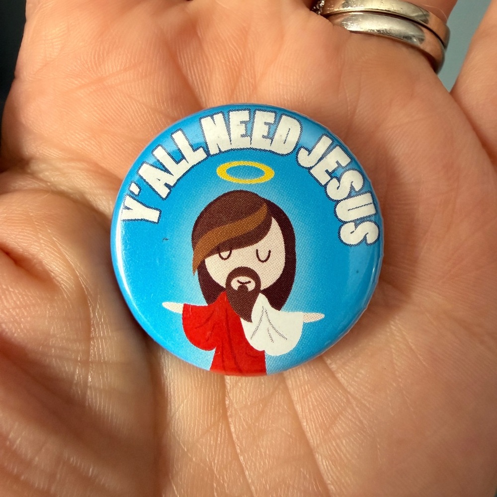 Fun button/pin - Picture 3 of 7